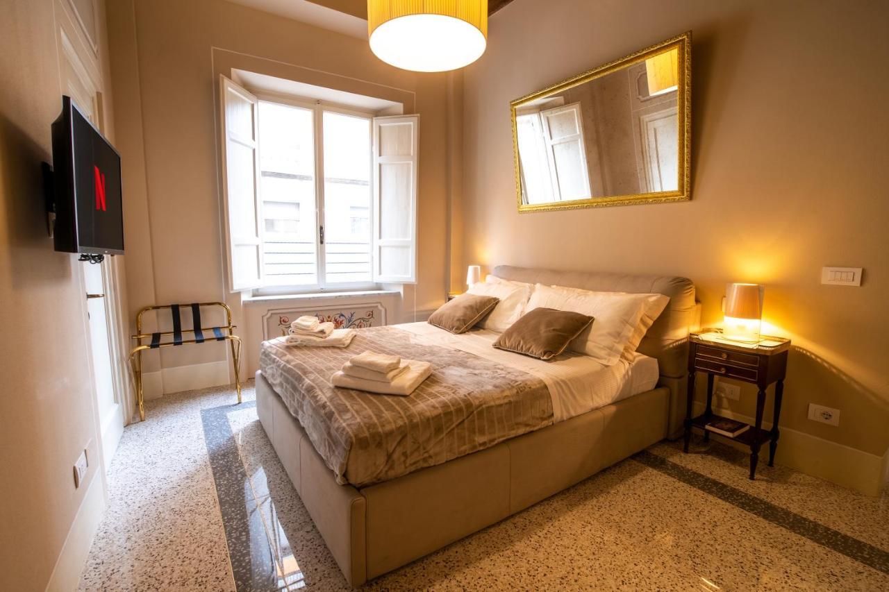 Noble Floor - Luxury Apartment Lucca Exterior photo
