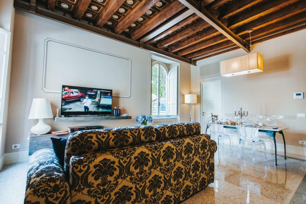 Noble Floor - Luxury Apartment Lucca Exterior photo