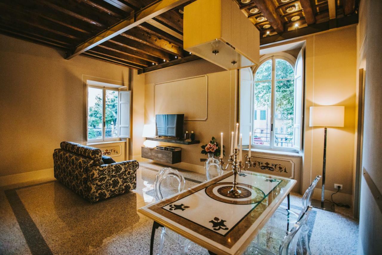 Noble Floor - Luxury Apartment Lucca Exterior photo